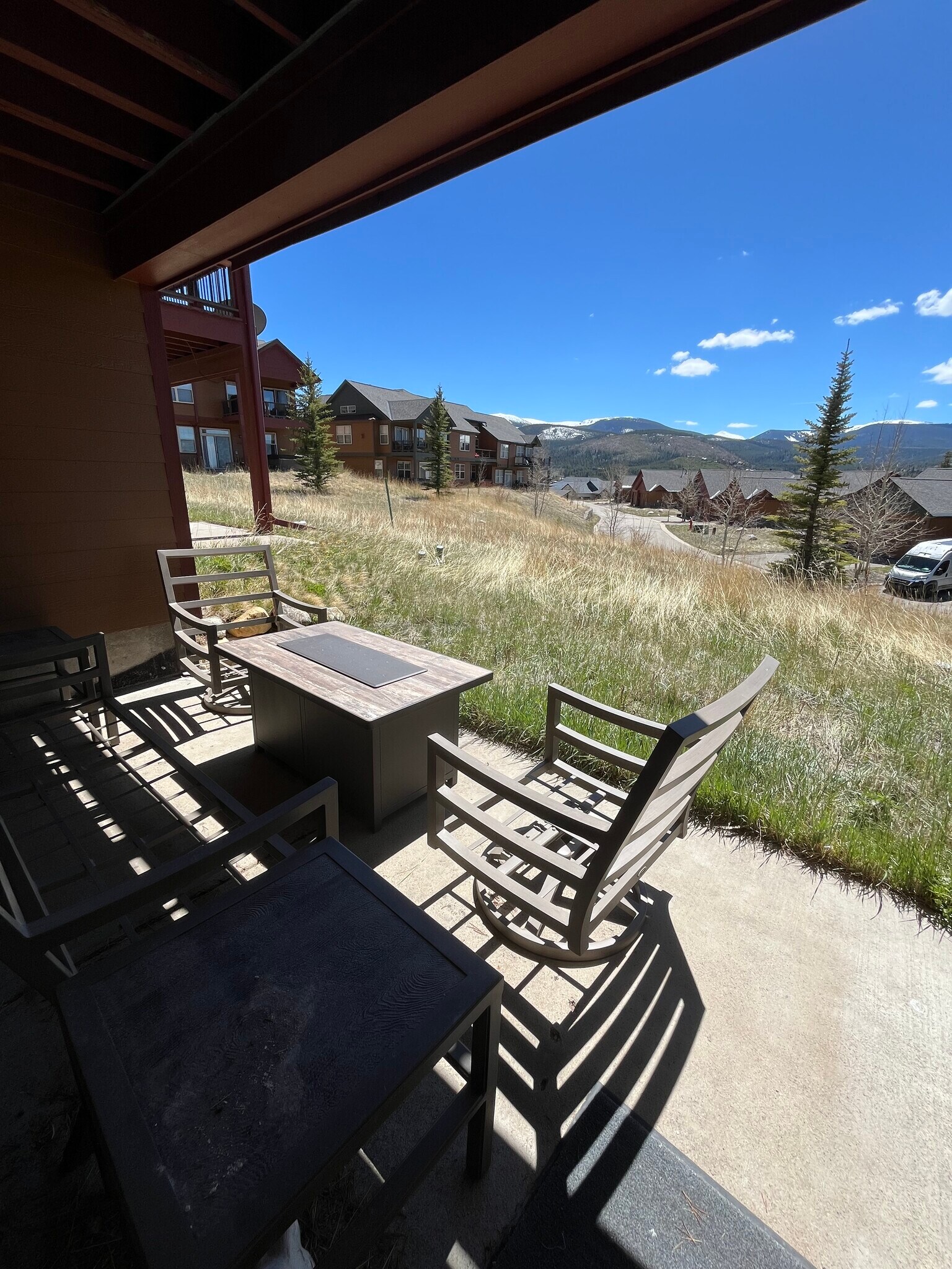 Downstairs porch with expansive views - 1110 Rendezvous Rd