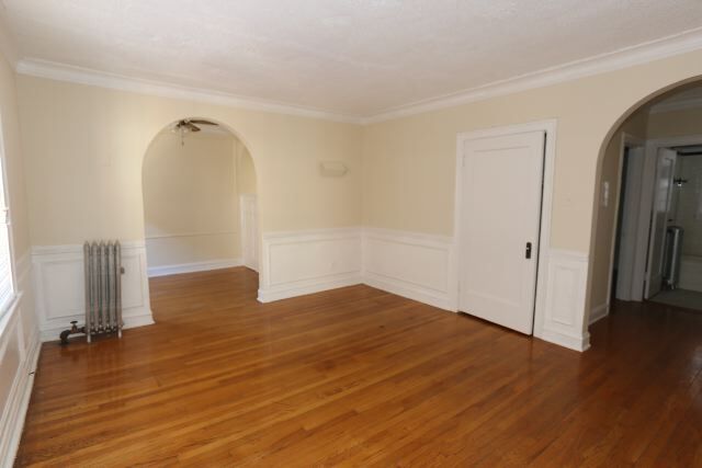 Building Photo - 549 W Surf St