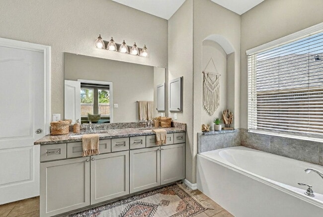 Building Photo - 12751 Sweet Root Ln