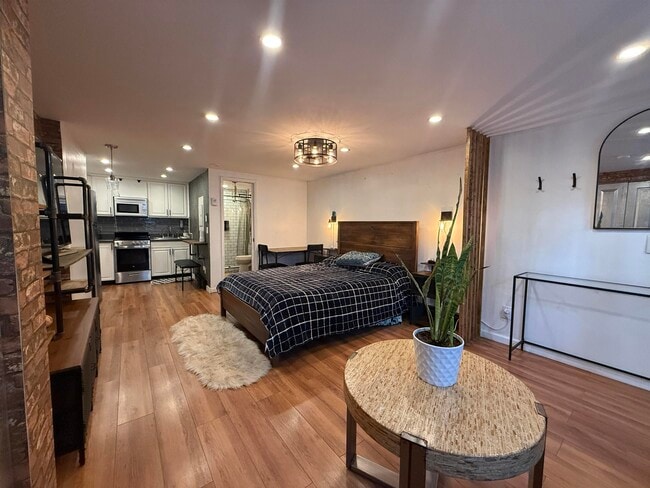 Building Photo - 42 Willow Wood Ct