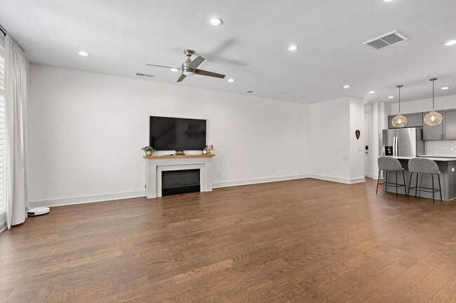 Building Photo - Edgehill Villages Townhomes