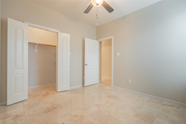 Building Photo - 28514 Lockeridge Springs Dr