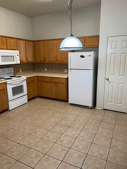 Building Photo - 314 Jeff Gordon Dr