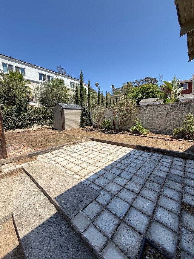 Building Photo - Quaint 2BD/1BA house in La Mesa Village available now for a 1-year lease!