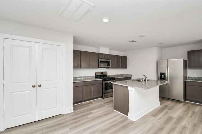 Building Photo - 20519 Prairie Cypress Dr