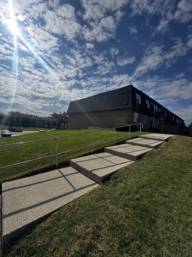 Building Photo - 8556 102nd Terrace