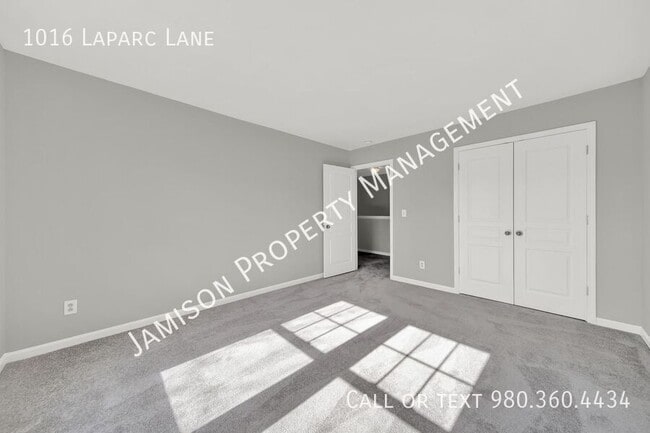 Building Photo - 1016 Laparc Ln