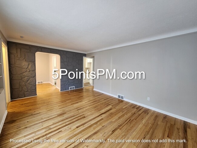 Building Photo - 5178 Homewood Ave