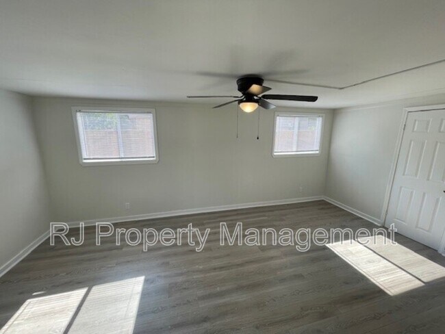 Building Photo - 4380 Reed Ave