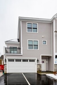 Building Photo - 2620 Main St