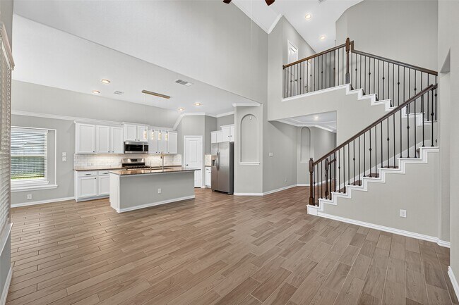 Building Photo - 20126 Matador Ridge Dr