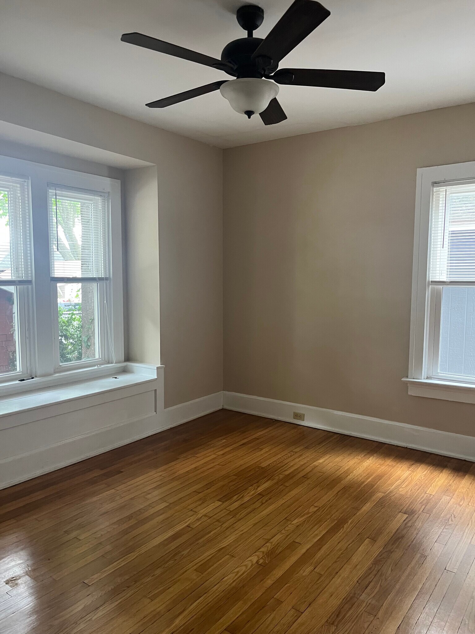 Office/bedroom - 18 S 21st Street
