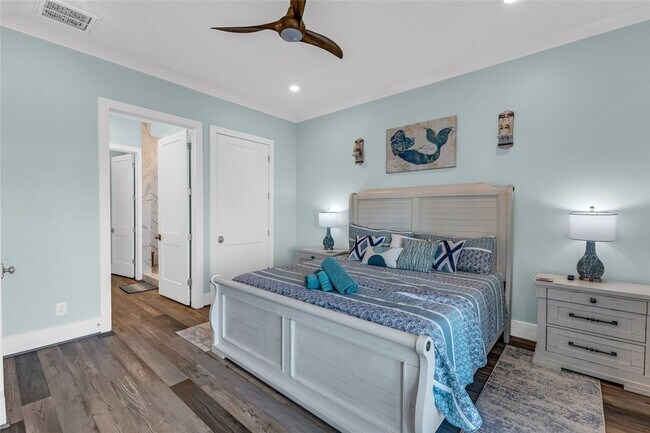 Building Photo - 312 Seagrass