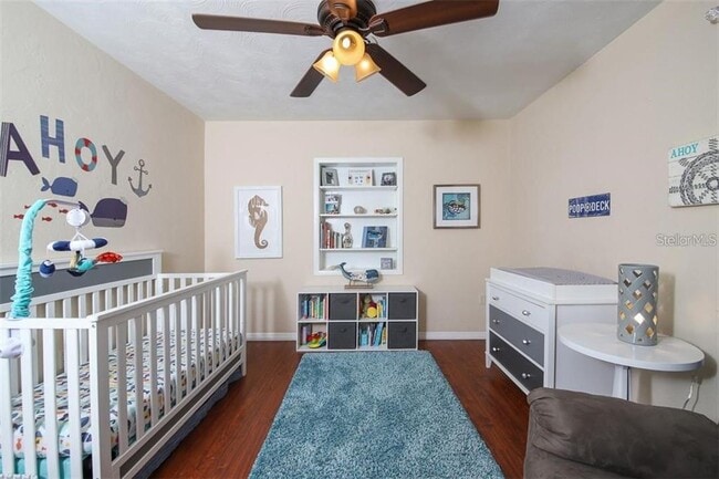 Building Photo - 2060 Sunnyside Pl