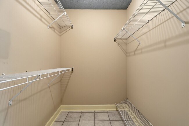 Building Photo - Wilmington Island Home for Lease