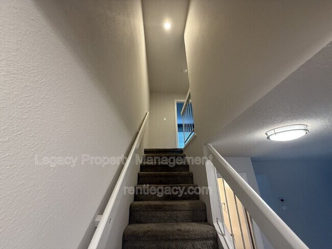 Building Photo - 2298 Sierra Blvd