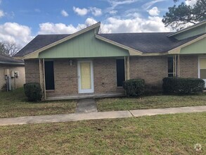 Building Photo - 6064 Bedford Dr