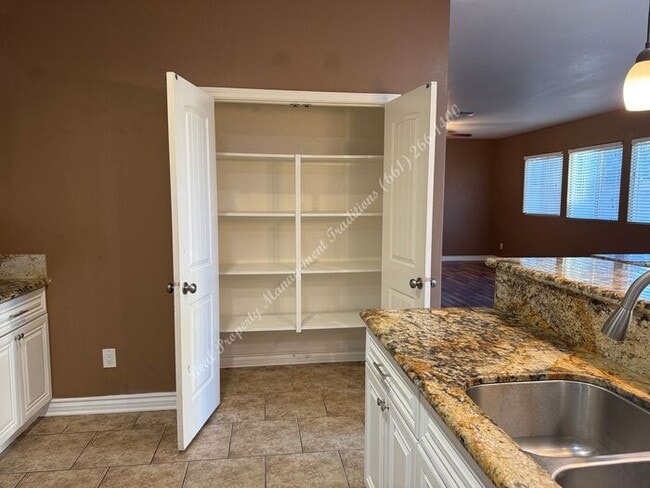 Building Photo - New Year Special! 50% Off First Months Rent!