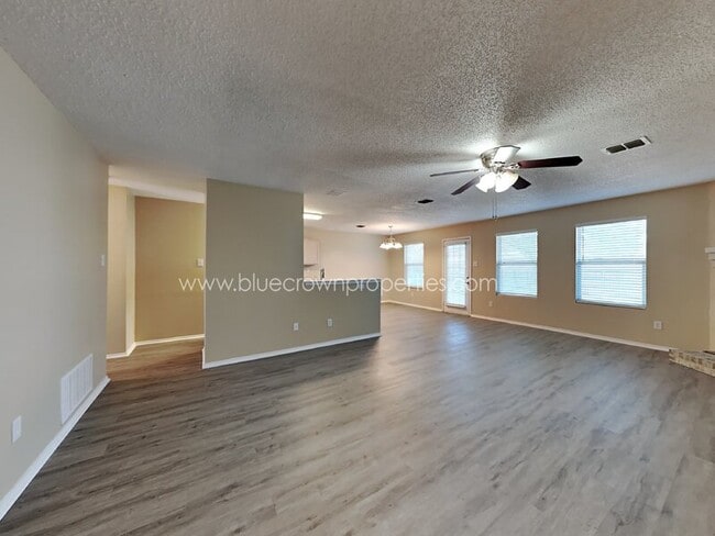 Building Photo - 1529 Windward Ln