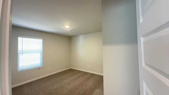 Building Photo - 10213 NW 28th Terrace