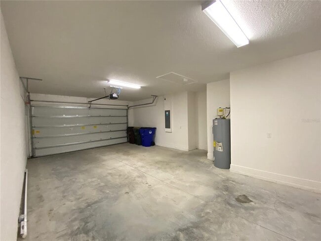 Building Photo - 4956 Blanche Ct