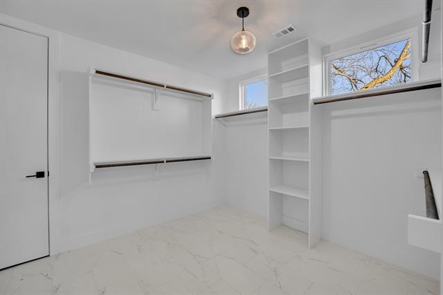 Building Photo - 1512 Villars St