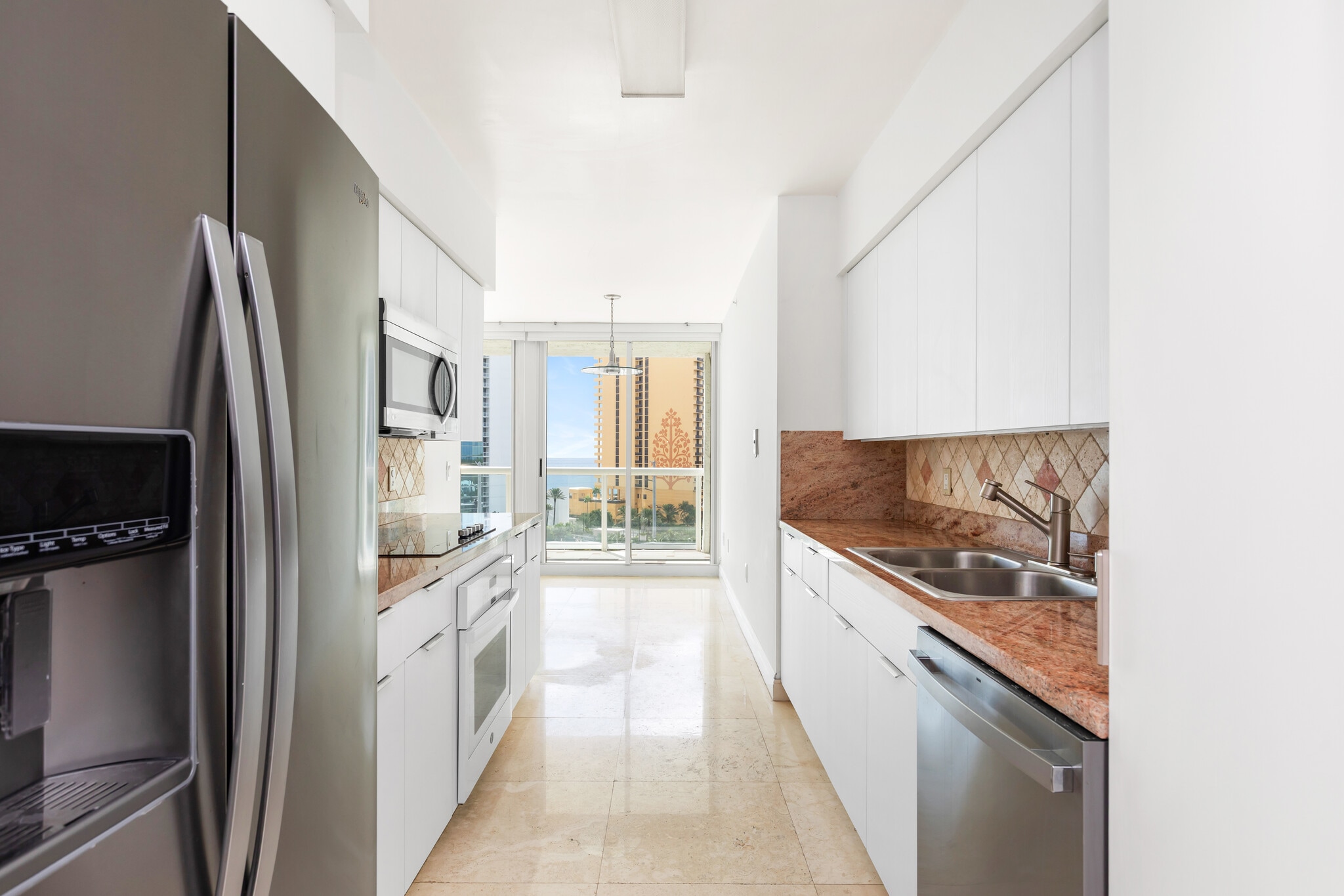 Building Photo - 16400 Collins Ave