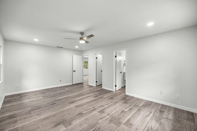 Building Photo - 5 Bahia Court Trce