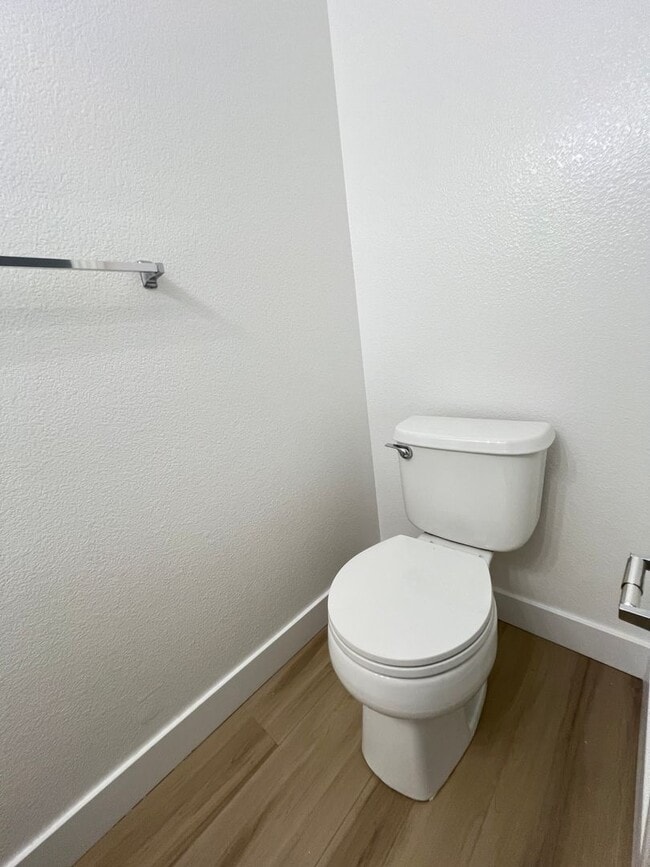 Building Photo - 3 bedroom, 2.5 bathroom home located in Henderson, NV!