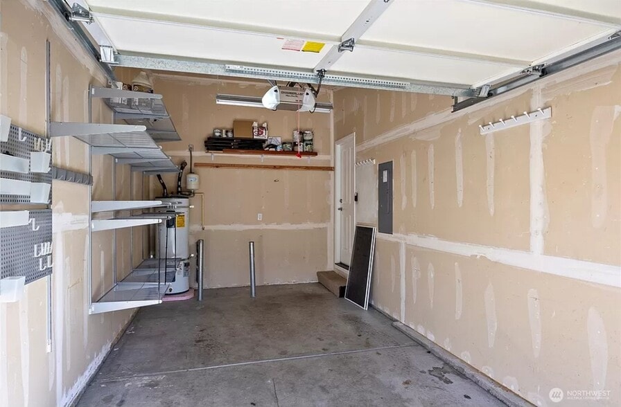 Building Photo - 5631 Acclamation St E