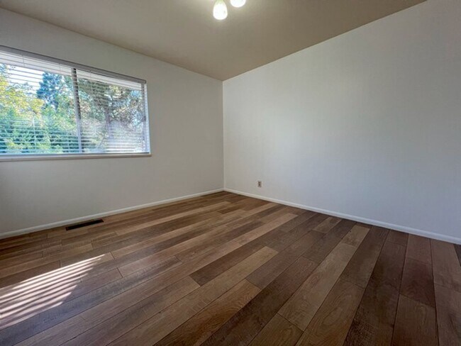 Building Photo - Old West Reno Four Bedroom Home with Ya...
