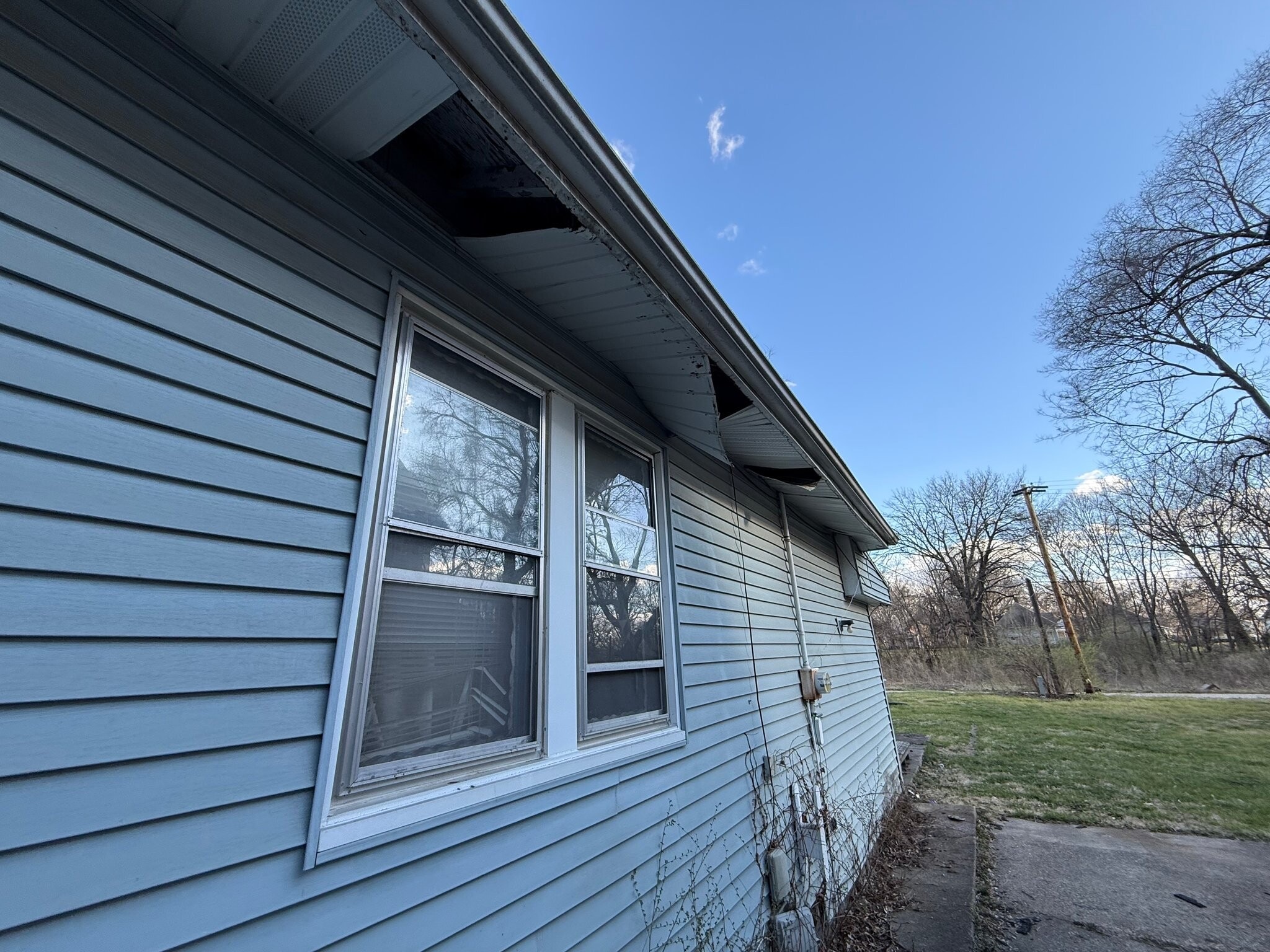 Building Photo - 803 E Whitmer St
