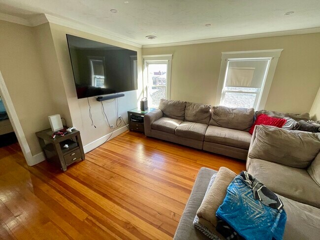 Building Photo - 54 West St