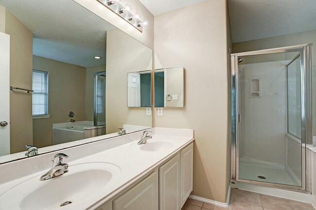 Building Photo - 281 Brandy Ridge Ln