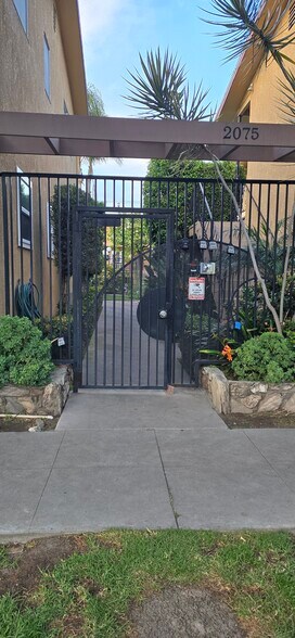 Building Photo - 2075 E Appleton St