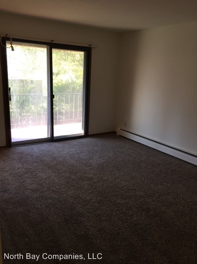 Building Photo - 11644-11670 Dakotah St NW