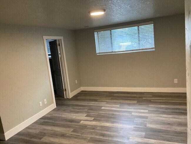 Building Photo - 1501 E Shenandoah Ct