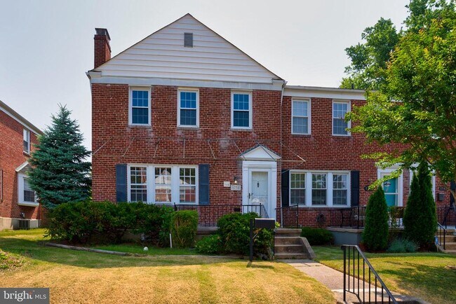 Building Photo - 1738 Glen Ridge Rd