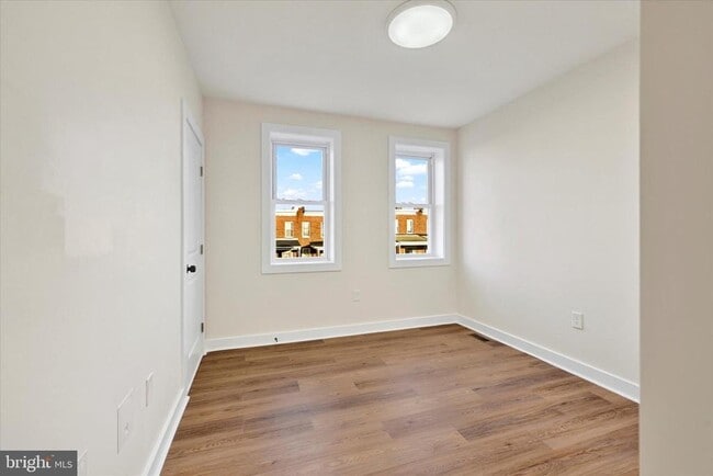 Building Photo - 33 S Morley St