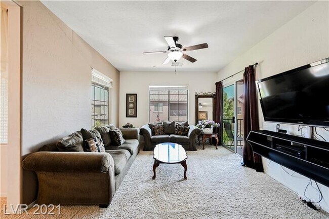 Building Photo - Beautiful townhouse for Rent!