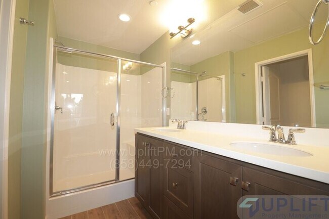 Building Photo - 2428 Verano Wy.