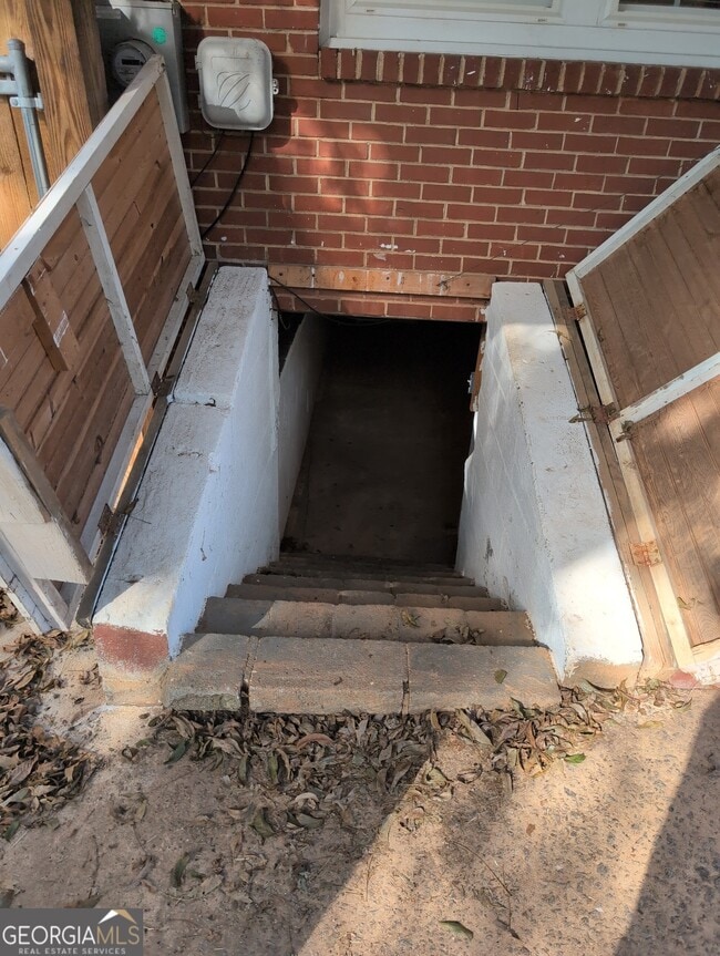 Building Photo - 202 Bishop Dr