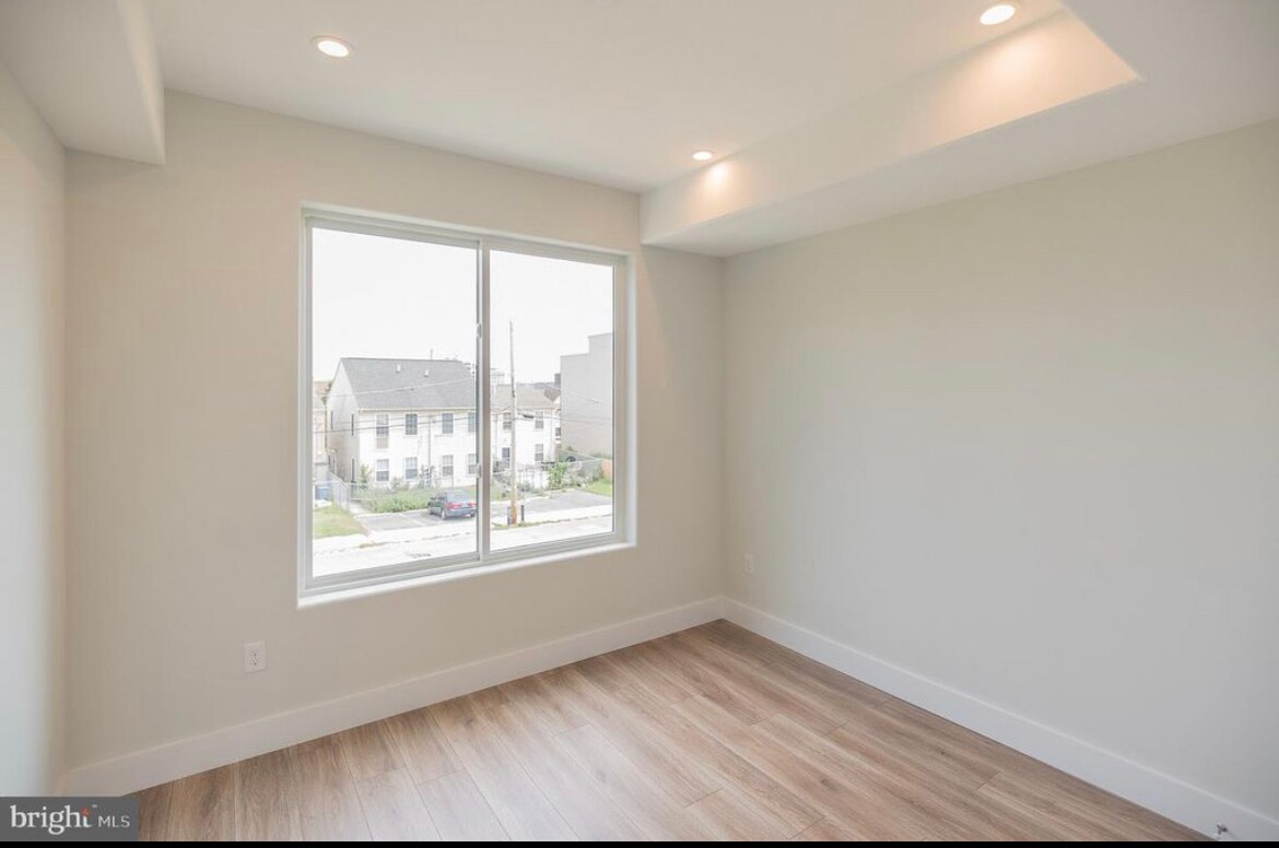 Building Photo - 1517 N 9th St