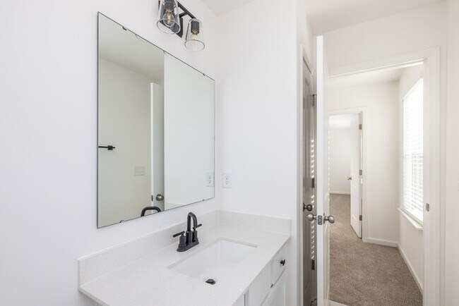 Building Photo - Brand New 4bd/2.5bath Home in Stonebridge Fairways- MOVE IN READY