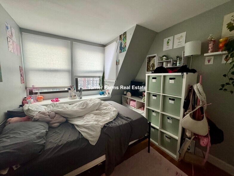 Building Photo - 469 Massachusetts Ave