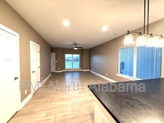 Building Photo - 401 Morring Rd