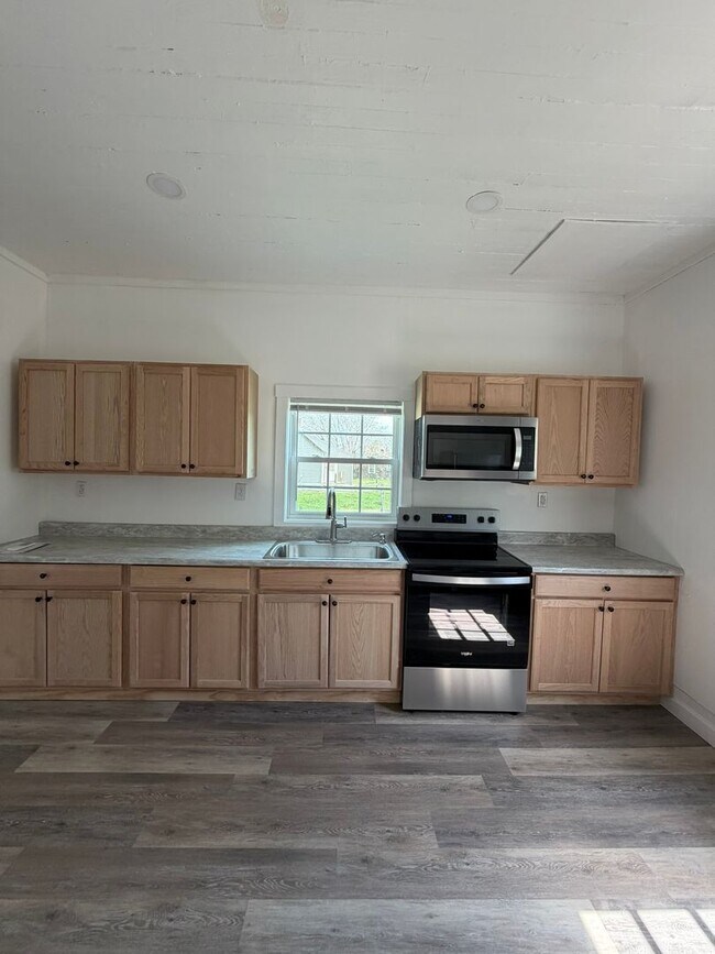 Building Photo - 414 Adams St ~ Downtown Fayetteville