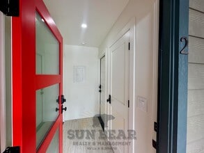 Building Photo - Studio - Lower Elevation in Incline!
