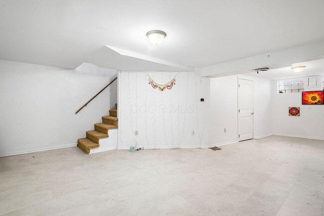 Building Photo - 1978 Northwest Blvd