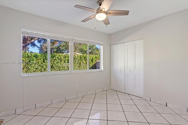 Building Photo - 8365 SW 131st St